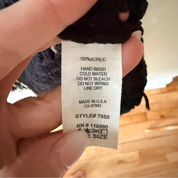 Ginger G Black Crochet Fringe Vest - Picture 6 of 8